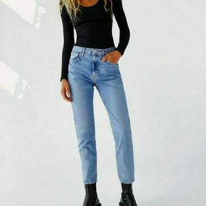Zara mid rise relaxed fit jeans